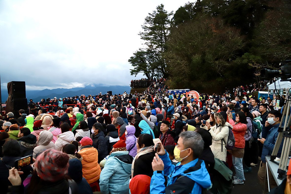 2024阿里山日出印象音樂會　祝山觀日平台湧現人潮