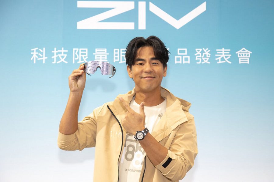 ZIV 科技限量眼鏡酷炫登場 柯有倫演繹時尚與科技完美結合