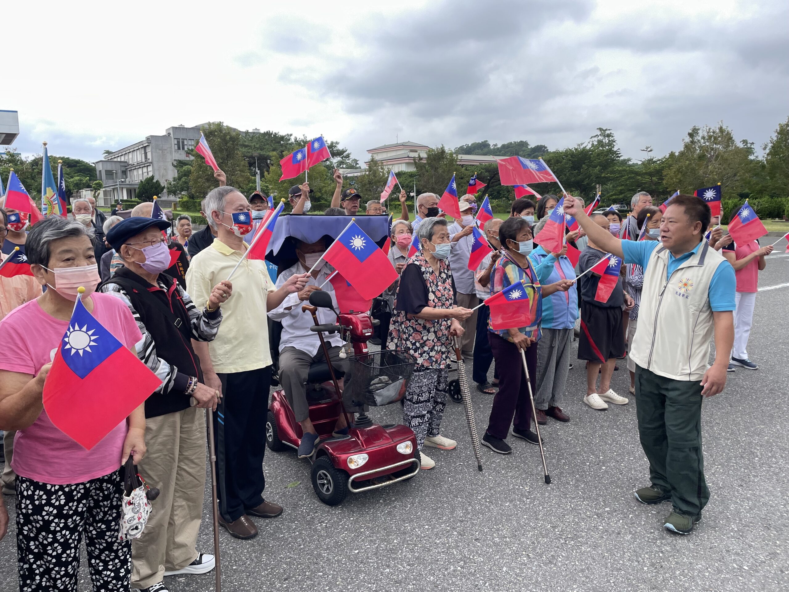 雙十國慶升旗典禮  花蓮榮家祝中華民國生日快樂