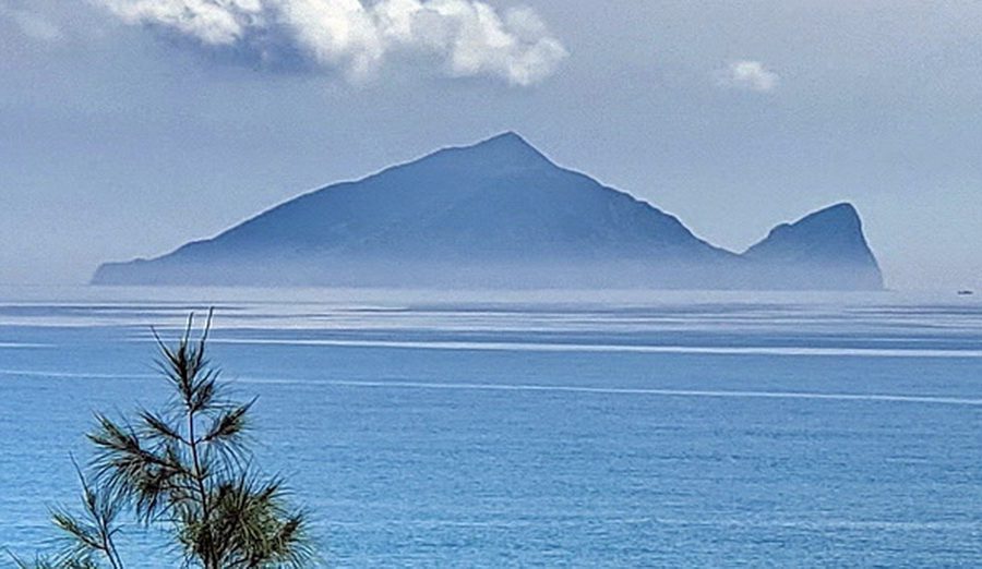 東北季風+颱風環流影響　龜山島10/30起封島3天